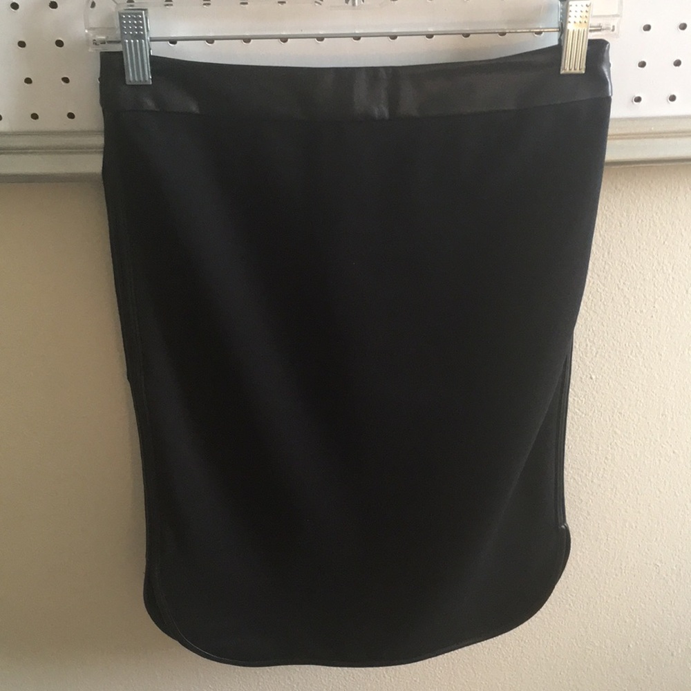 Faux leather seamed skirt